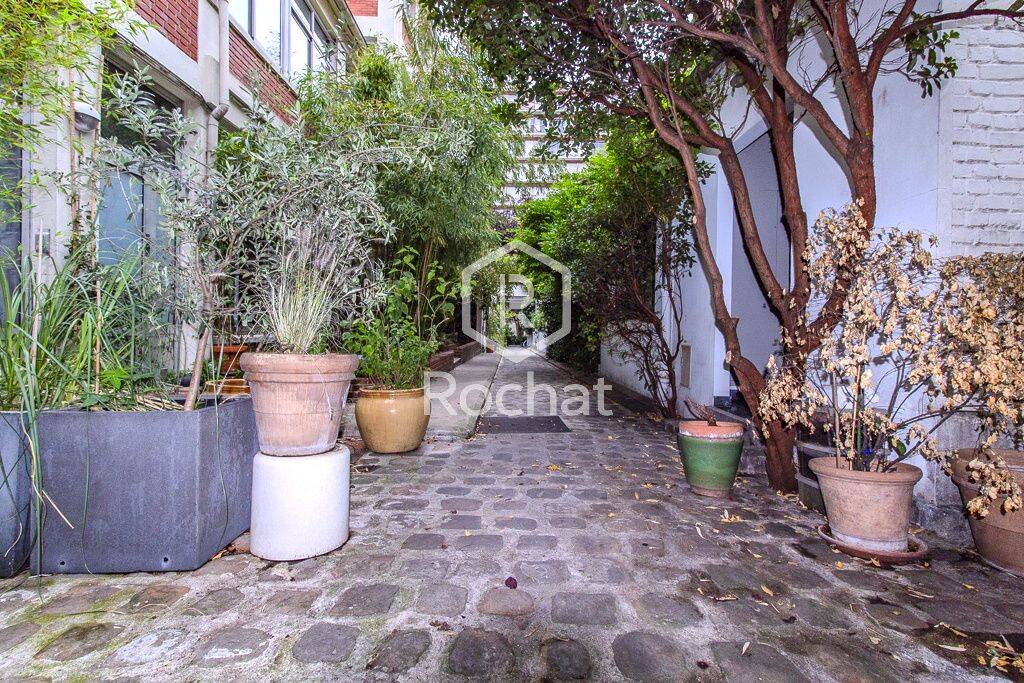 Appartement 3 pièces 78 m² · à Paris 10ème Arrondissement · 78 m² · 490 000 €