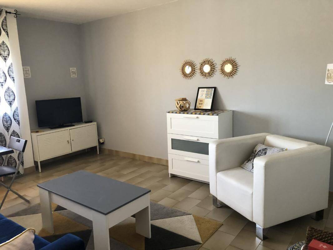 Studio meublé - 28m² — 1