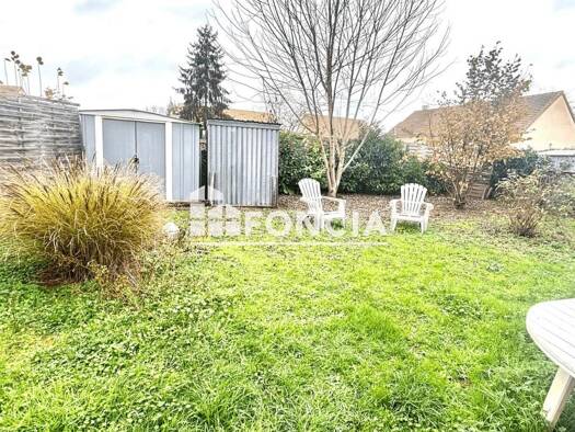 Maison de plain-pied à vendre 118 000 € 4 pièces 2 chambres 80 m² Le Bailleul 72200