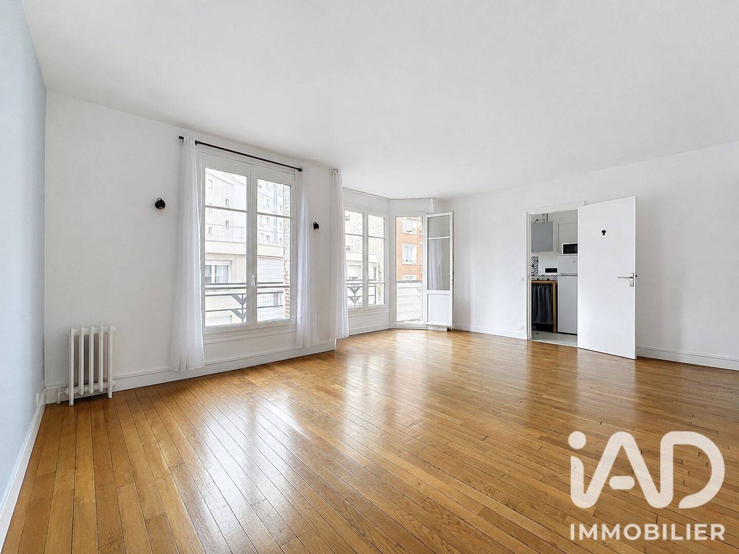Appartement 3 pièces 62 m² · à Paris 15ème Arrondissement · 62,2 m² · 2 074 €