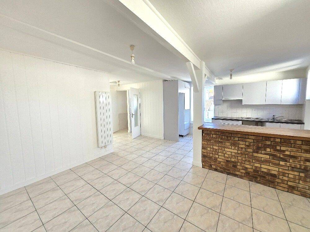 Appartement 3 pièces 52 m² · à Chaponost · 52 m² · 780 €
