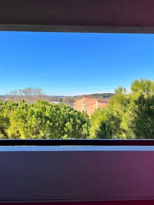 Appartement 1 pièce 17 m² · à Aix-en-Provence · 17 m² · 585 €