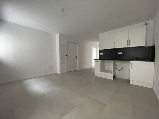 Appartement à vendre 191 000 € 3 pièces 2 chambres 47,7 m² RDC Centre Ville Étampes 91150