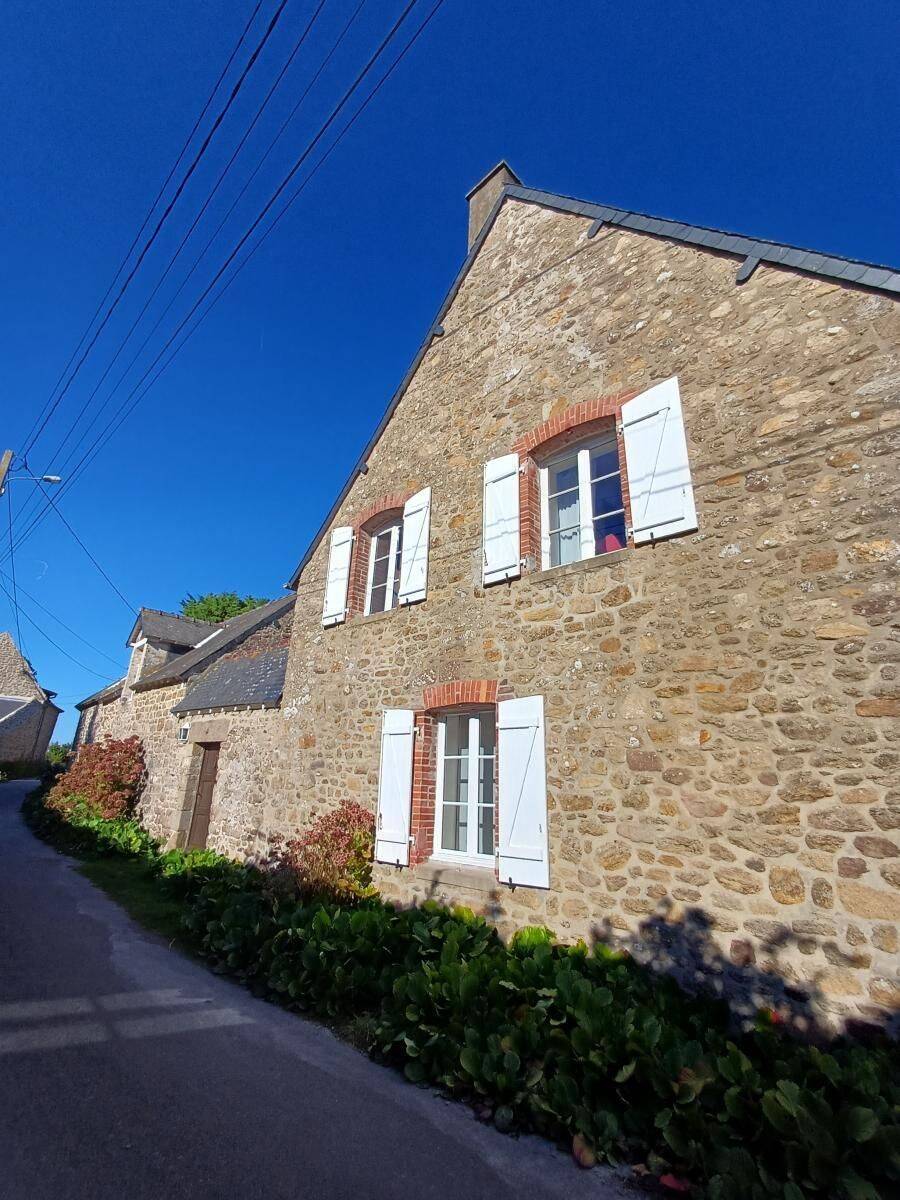 Maison 6 pièces 173 m² · à Saint-Coulomb · 173 m² · 1 381 870 €