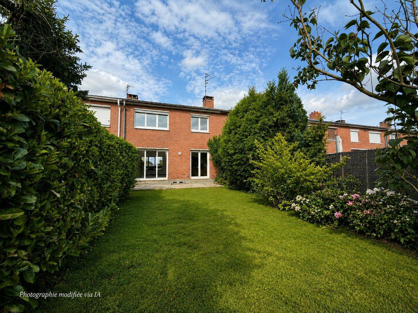 Maison 4 pièces 98 m² · à Houplines · 98 m² · 230 000 €