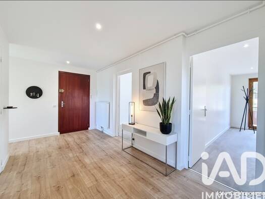 Appartement à vendre 321 900 € 4 pièces 3 chambres 89 m² Étage 4/4 Annecy 74960