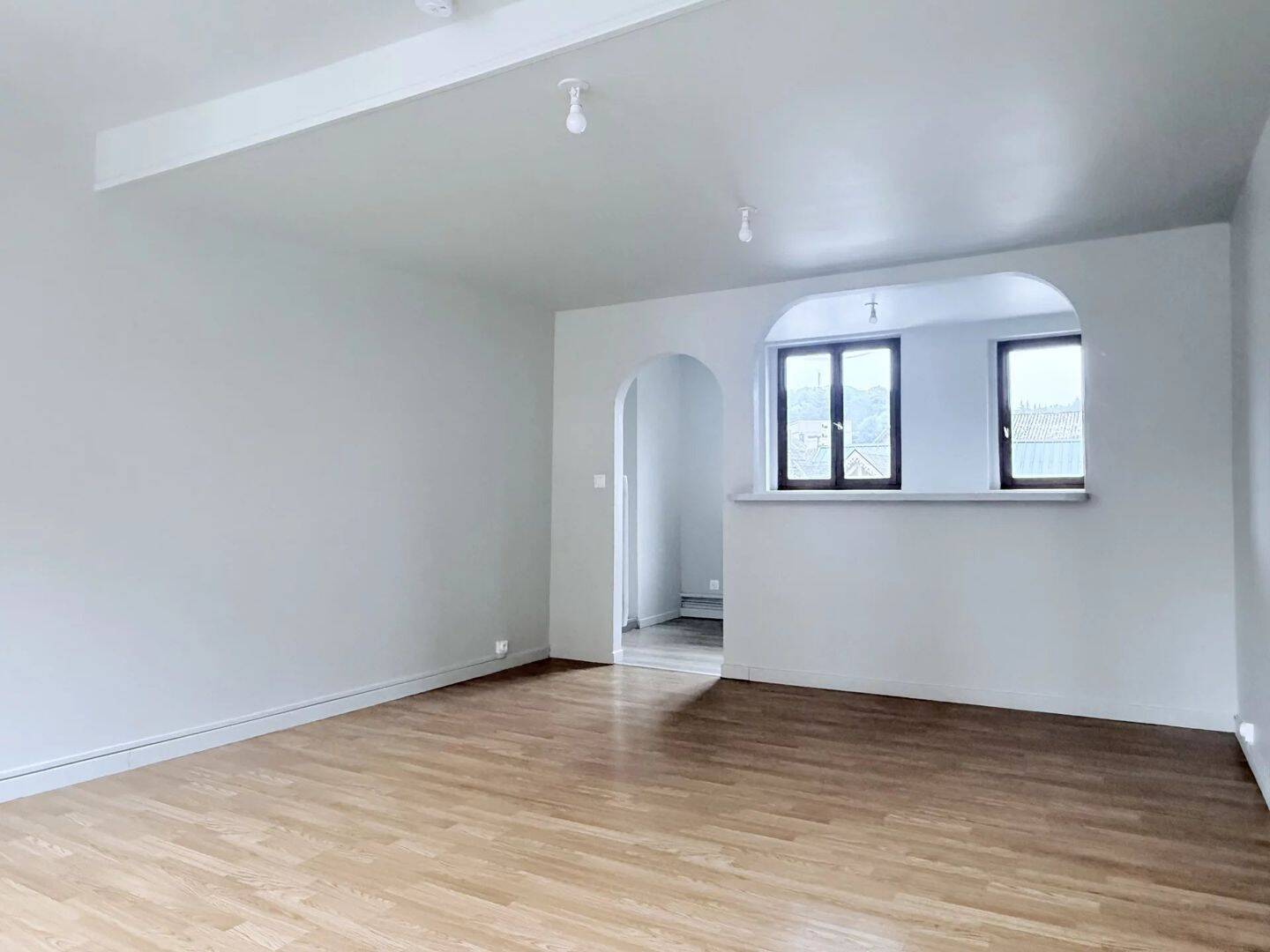 Appartement 4 pièces 97 m² · à Saint-Saëns · 97 m² · 700 €/mois