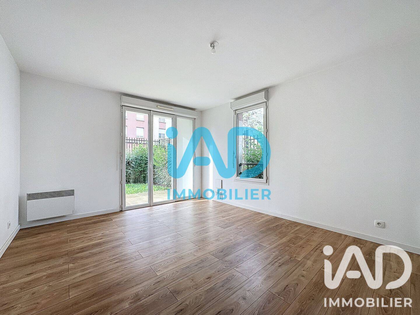 Appartement 3 pièces 61 m² · à Corbeil-Essonnes · 61,4 m² · 1 060 €/mois
