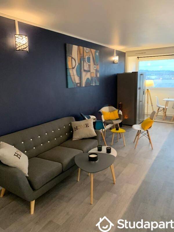 1 pièce 11 m² · à Colombes · 11 m² · 690 €