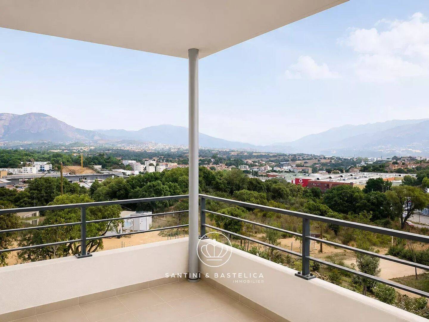 Appartement 1 pièce 34 m² · à Ajaccio · 34,1 m² · 730 €
