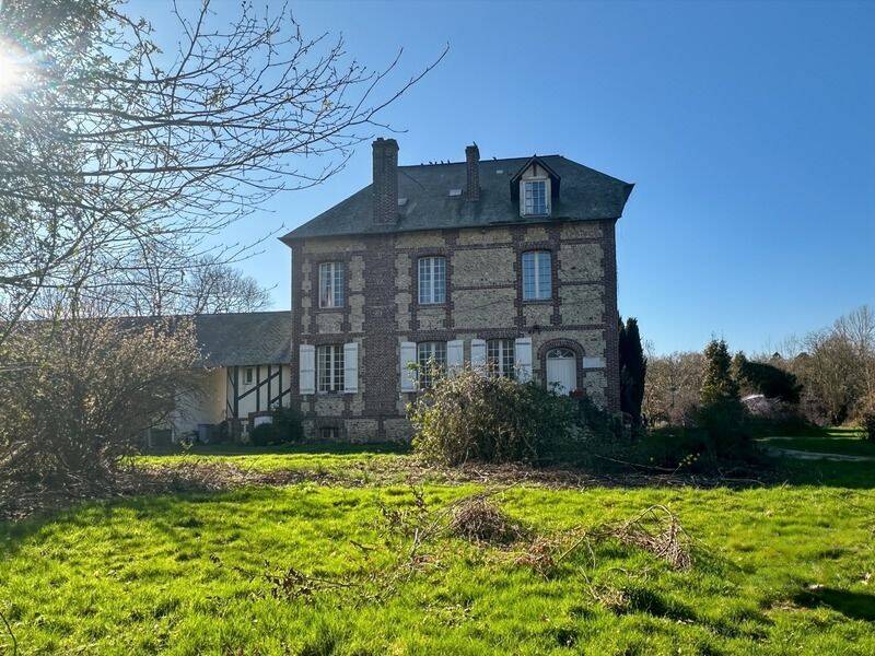 Maison 13 pièces 511 m² · à Saint-Gatien-des-Bois · 511 m² · 1 370 000 €