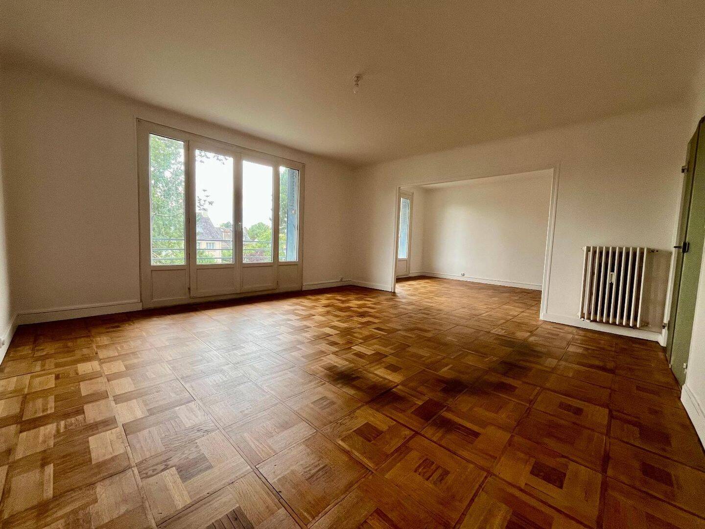 Appartement 5 pièces 96 m² · à Nantes · 96,1 m² · 1 233 €