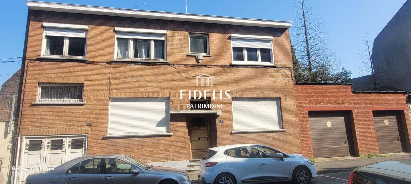 Maison 8 pièces 160 m² · à Roubaix · 160 m² · 272 000 €