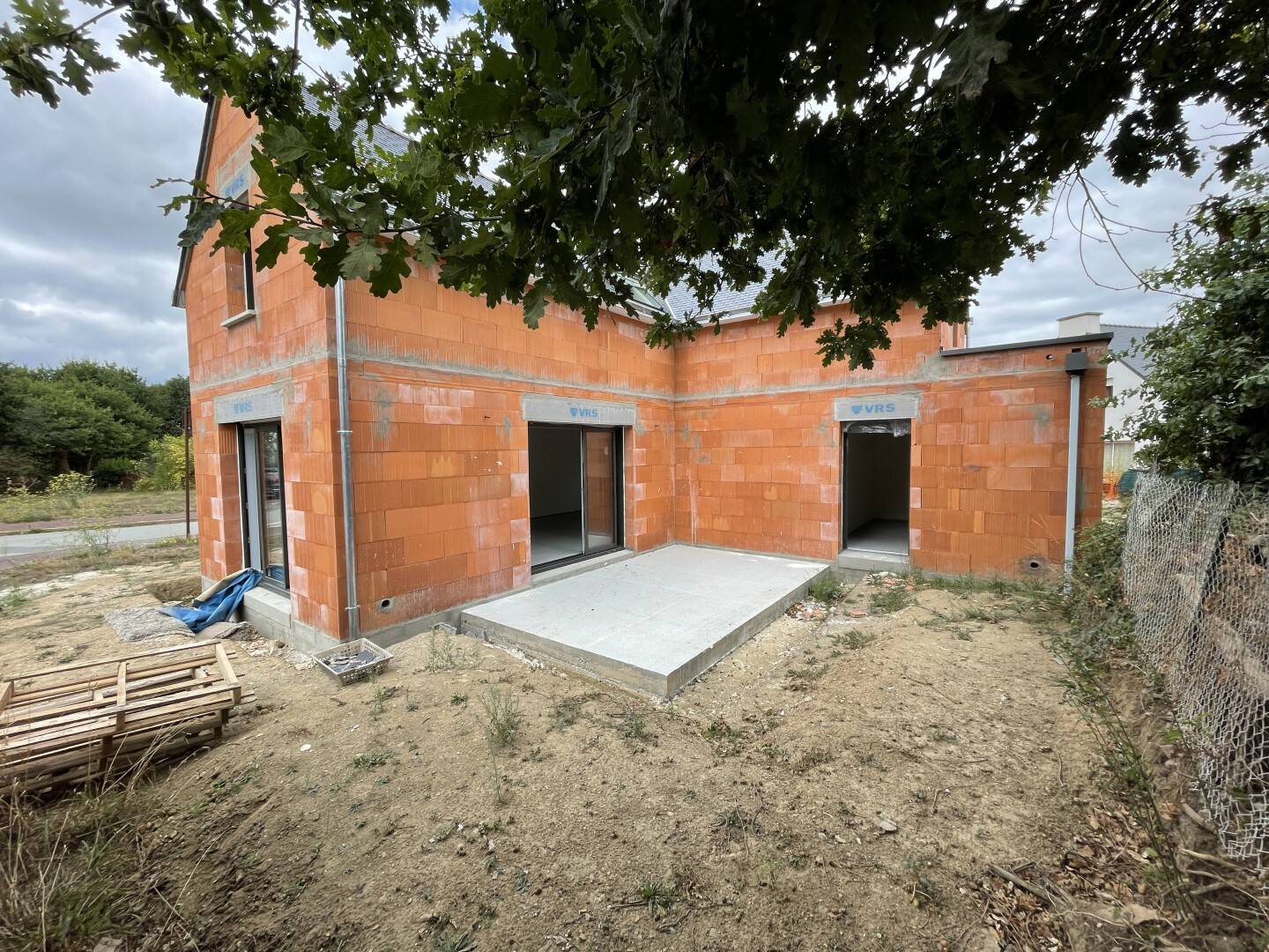 Maison 5 pièces 111 m² · à Ambon · 111 m² · 1 300 €
