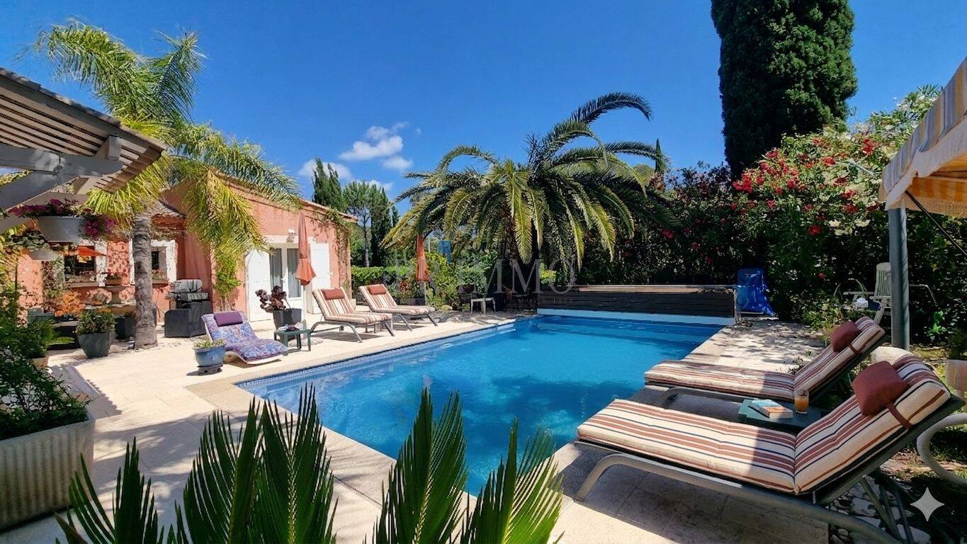 Maison 6 pièces 265 m² · à Fréjus · 265 m² · 1 490 000 €