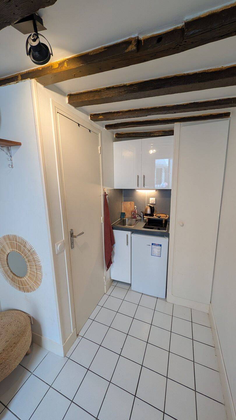 Appartement 1 pièce 9 m² · à Paris 10ème Arrondissement · 9 m² · 140 000 €