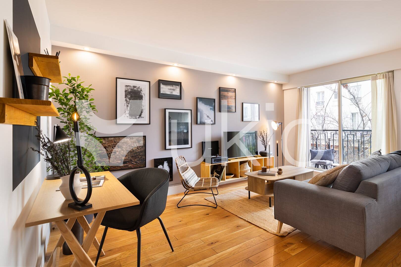 Appartement 2 pièces 55 m² · à Paris 18ème Arrondissement · 55 m² · 3 640 €