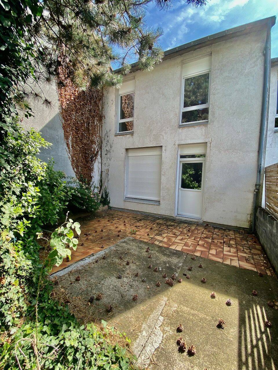Maison 6 pièces 77 m² · à Hautmont · 77 m² · 60 000 €