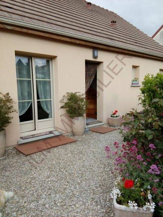 Maison 6 pièces 135 m² · à Vincelles · 135 m² · 257 000 €