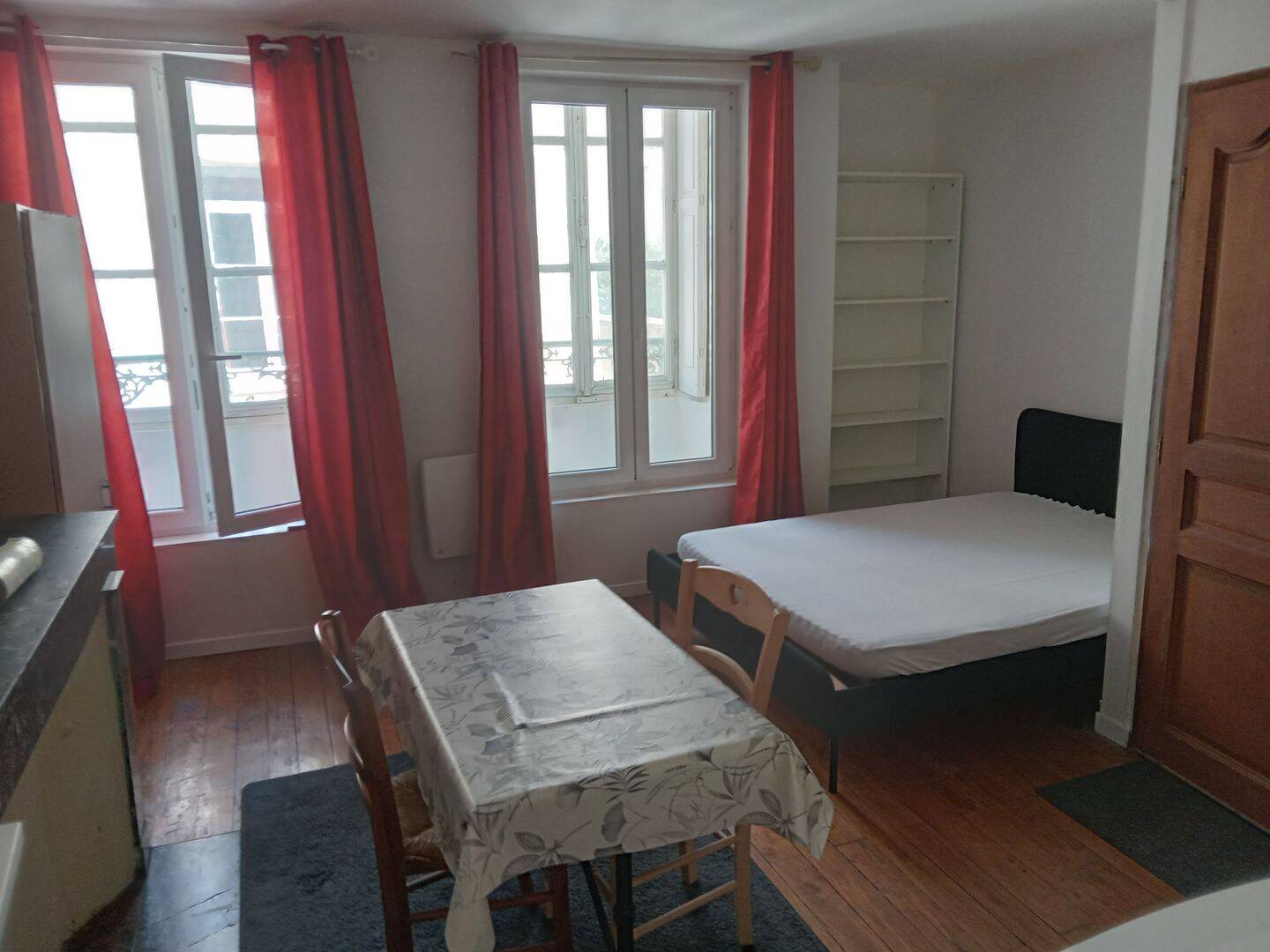 Appartement 1 pièce 18 m² · à Laon · 18 m² · 360 €
