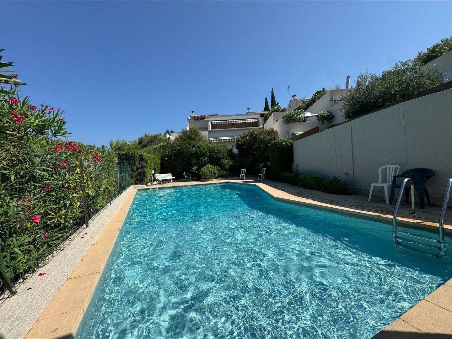 Appartement 2 pièces 36 m² · à Cassis · 36,1 m² · 830 €