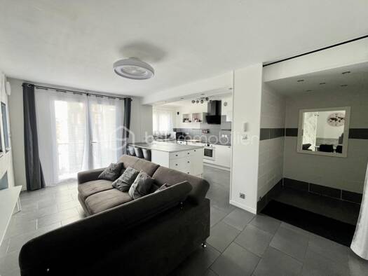 Appartement à vendre 119 900 € 3 pièces 2 chambres 68 m² Étage 6/9 Saint Assiscle Perpignan 66000