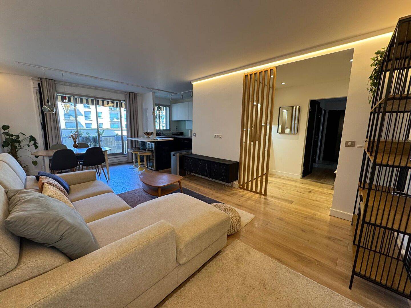 Appartement 3 pièces 70 m² · à Paris 11ème Arrondissement · 69,9 m² · 2 729 €