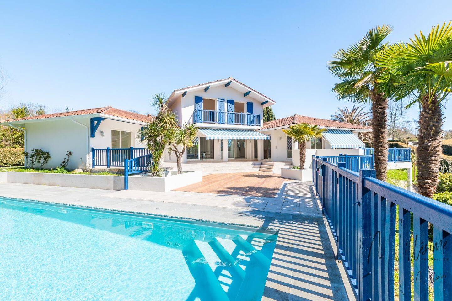 Maison 6 pièces 232 m² · à Arbonne · 232 m² · 1 890 000 €