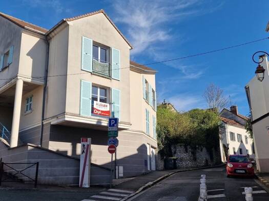 Appartement à louer 1 160 € 3 pièces 2 chambres 64,7 m² RDC/1 Sud Triel-sur-Seine 78510