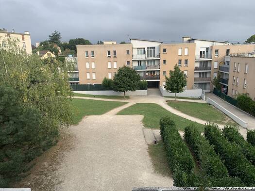 Appartement à louer 750 € 2 pièces 1 chambre 22 m² Étage 3/3 La Pepiniere-Malesherbes Sarcelles 95200