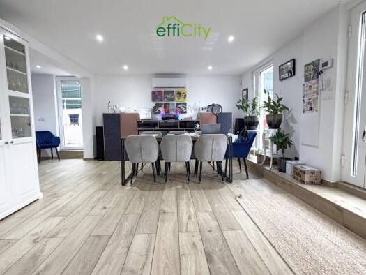 Appartement à vendre 583 000 € 4 pièces 3 chambres 136 m² RDC Golf-Embus-Enco de Botte-Bellons Allauch 13190