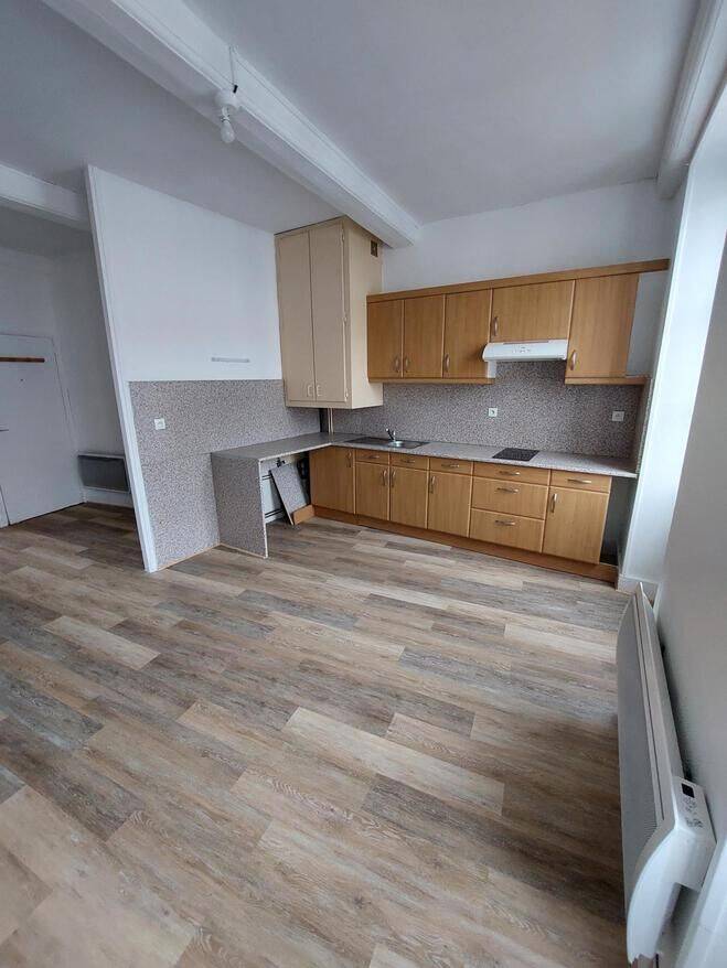 Appartement 1 pièce 40 m² · à Issoire · 40 m² · 400 €