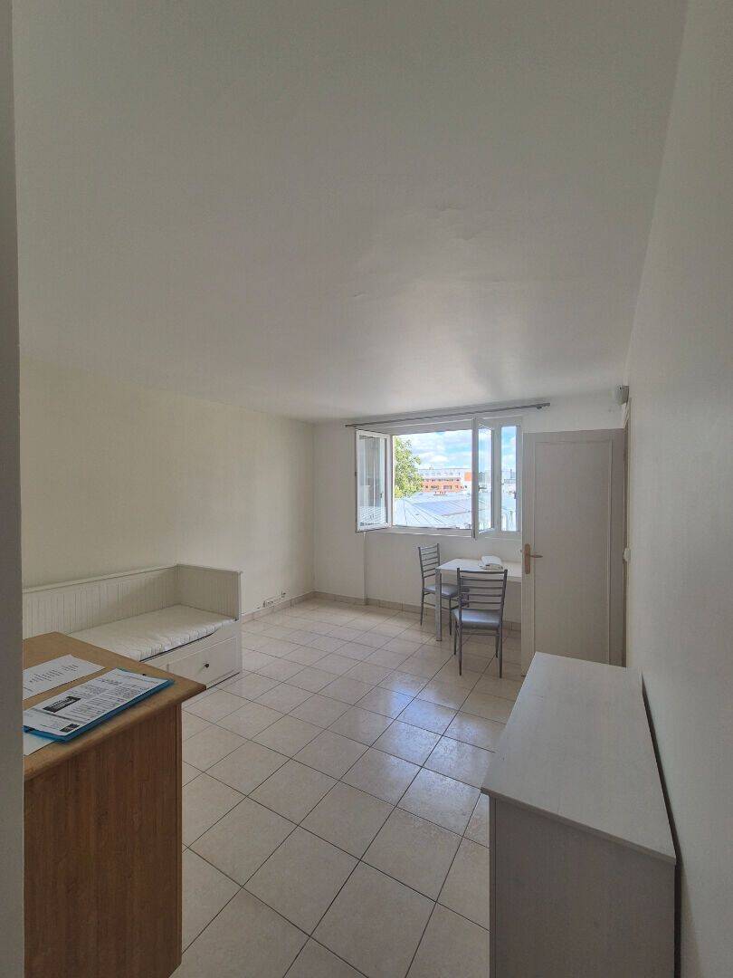 Appartement 1 pièce 32 m² · à Paris 20ème Arrondissement · 32 m² · 1 020 €