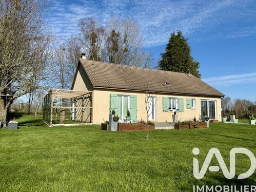 Maison de plain-pied à vendre 251 000 € 4 pièces 3 chambres 100 m² 2 000 m² de terrain Cormeilles 27260