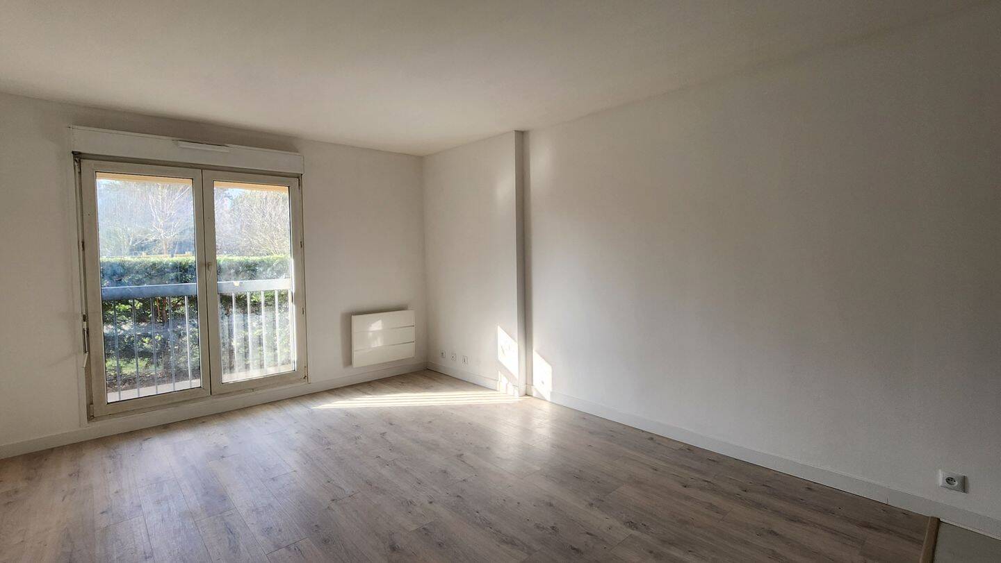 Appartement 1 pièce 31 m² · à Longjumeau · 31 m² · 680 €