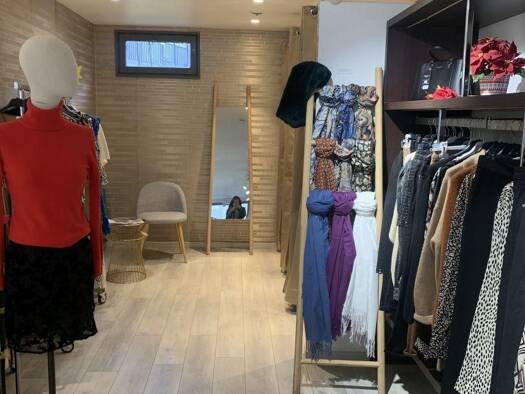 Boutique à vendre 350 000 € 1 pièce 70 m² de surface de vente Bois de Verrières-Coulée Verte-Parc Heller Antony 92160