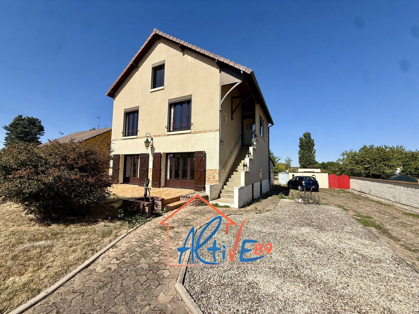 Maison 6 pièces 180 m² · à Gurgy · 179,6 m² · 183 000 €
