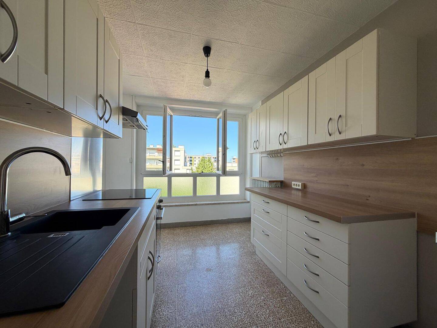 Appartement 3 pièces 58 m² · à Saint-Étienne · 58,4 m² · 65 000 €