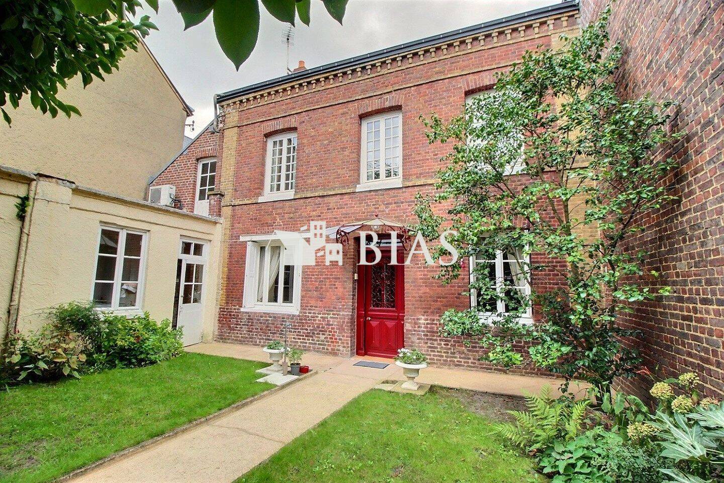 Maison 5 pièces 113 m² · à Oissel · 113 m² · 165 000 €