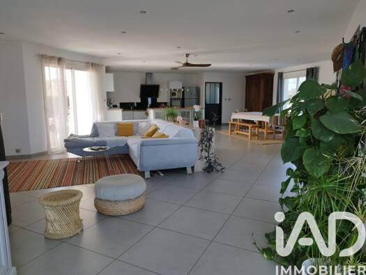 Maison de plain-pied à vendre 329 000 € 6 pièces 4 chambres 175 m² 1 200 m² de terrain Maslacq 64300