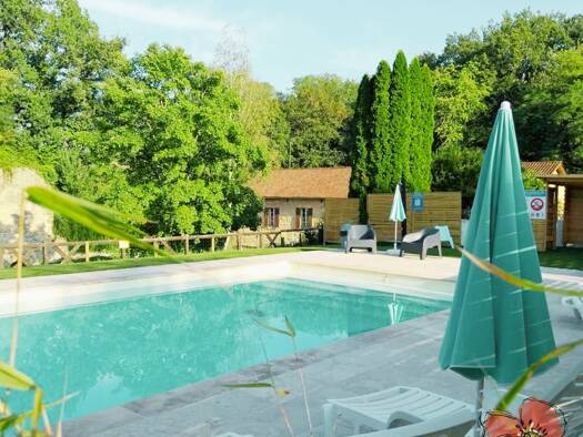 Local commercial à vendre 948 000 € 800 m² de surface de vente Sarlat-la-Canéda 24200