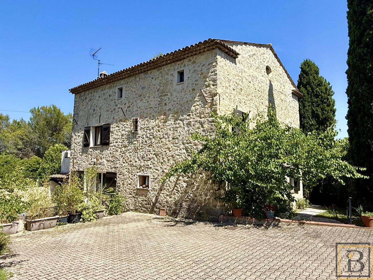 Maison 5 pièces 273 m² · à Mougins · 273 m² · 1 390 000 €