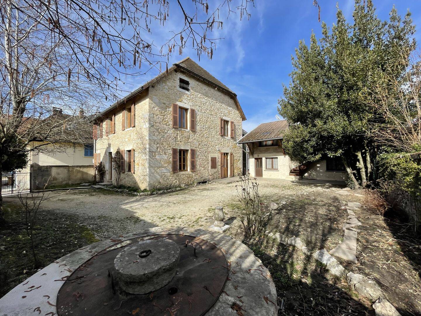 Maison 7 pièces 170 m² · à Champagne-en-Valromey · 170 m² · 262 000 €