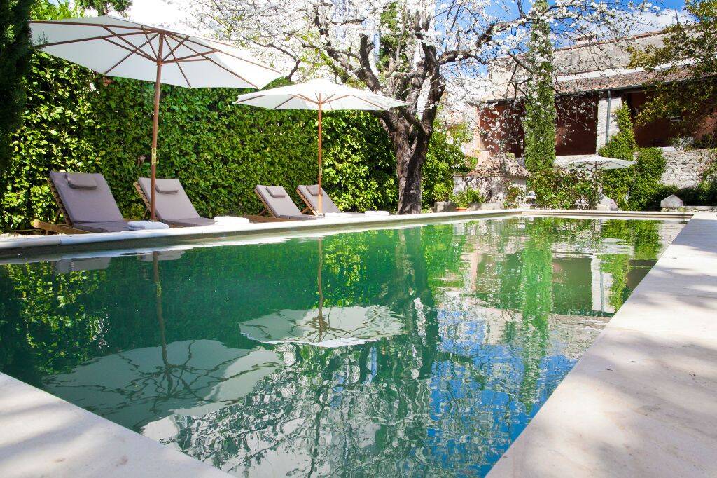 Maison 16 pièces 510 m² · à Saint-Hippolyte-du-Fort · 510 m² · 680 000 €