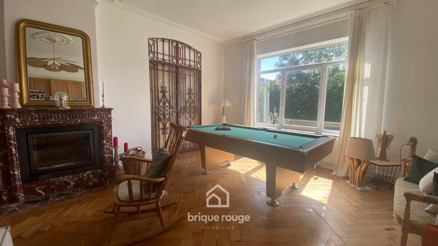 Maison 7 pièces 275 m² · à Aubers · 275 m² · 525 000 €