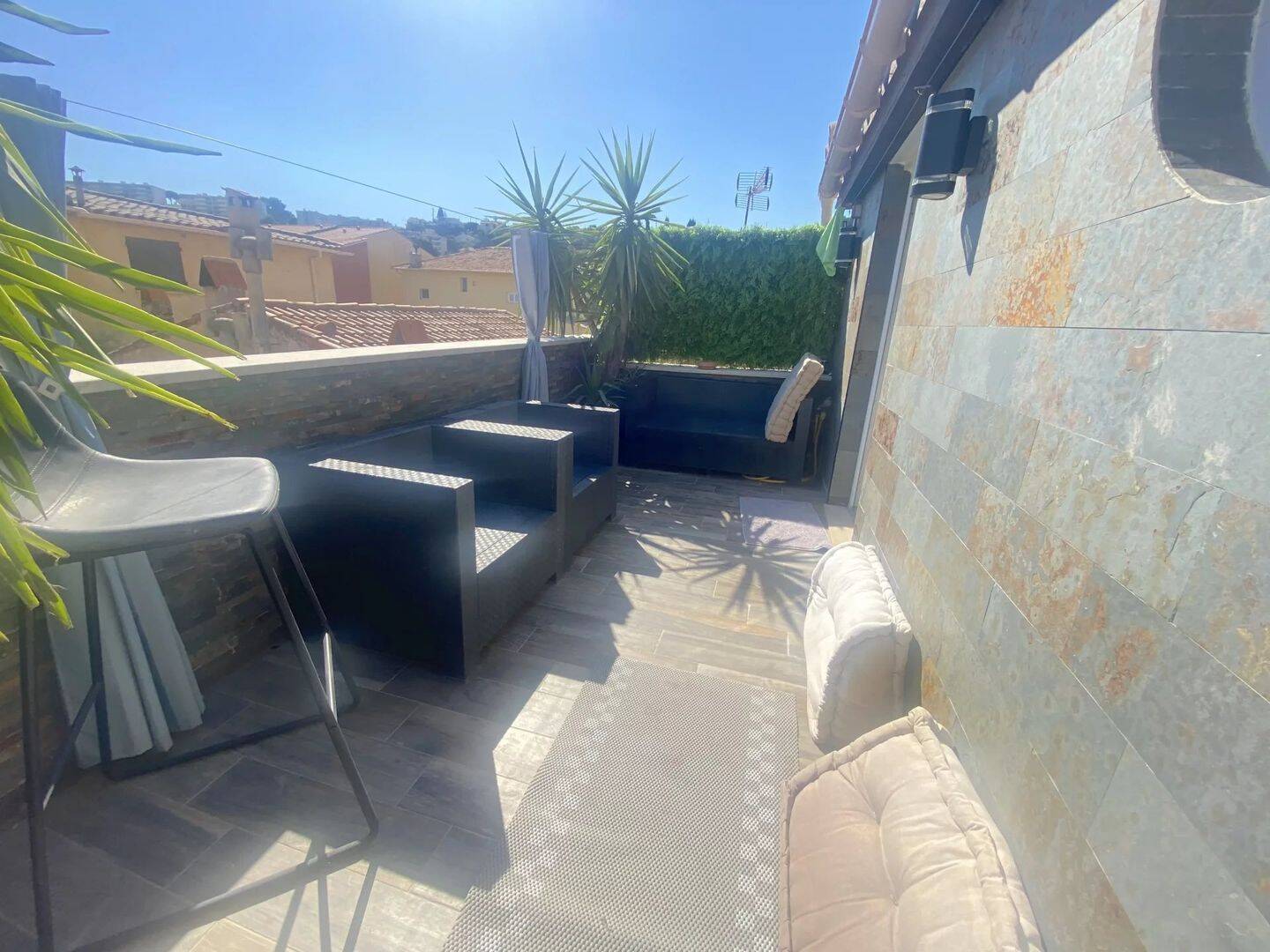 Appartement 3 pièces 46 m² · à Saint-Laurent-du-Var · 46 m² · 1 200 €/mois