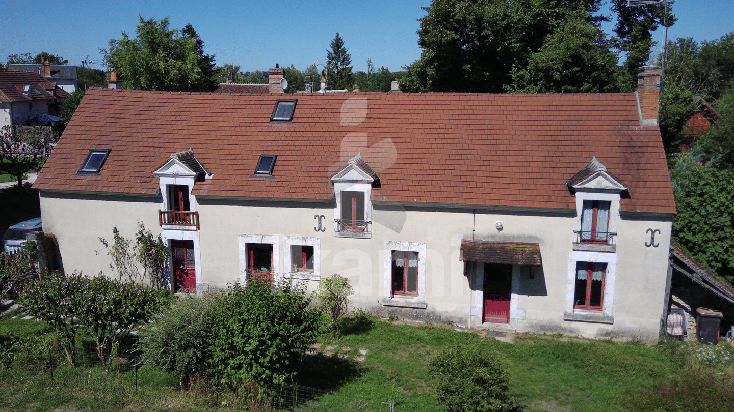 Maison 7 pièces 184 m² · à Menetou-sur-Nahon · 184 m² · 185 000 €