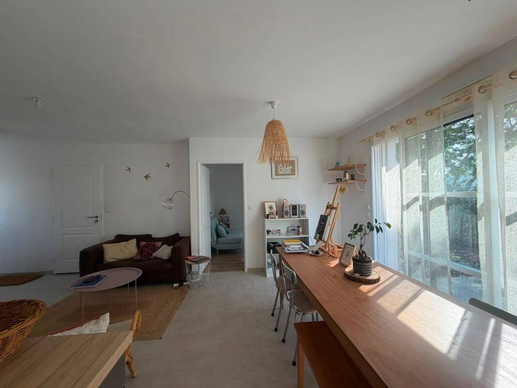 Maison 3 pièces 51 m² · à Saint-Xandre · 51 m² · 930 €