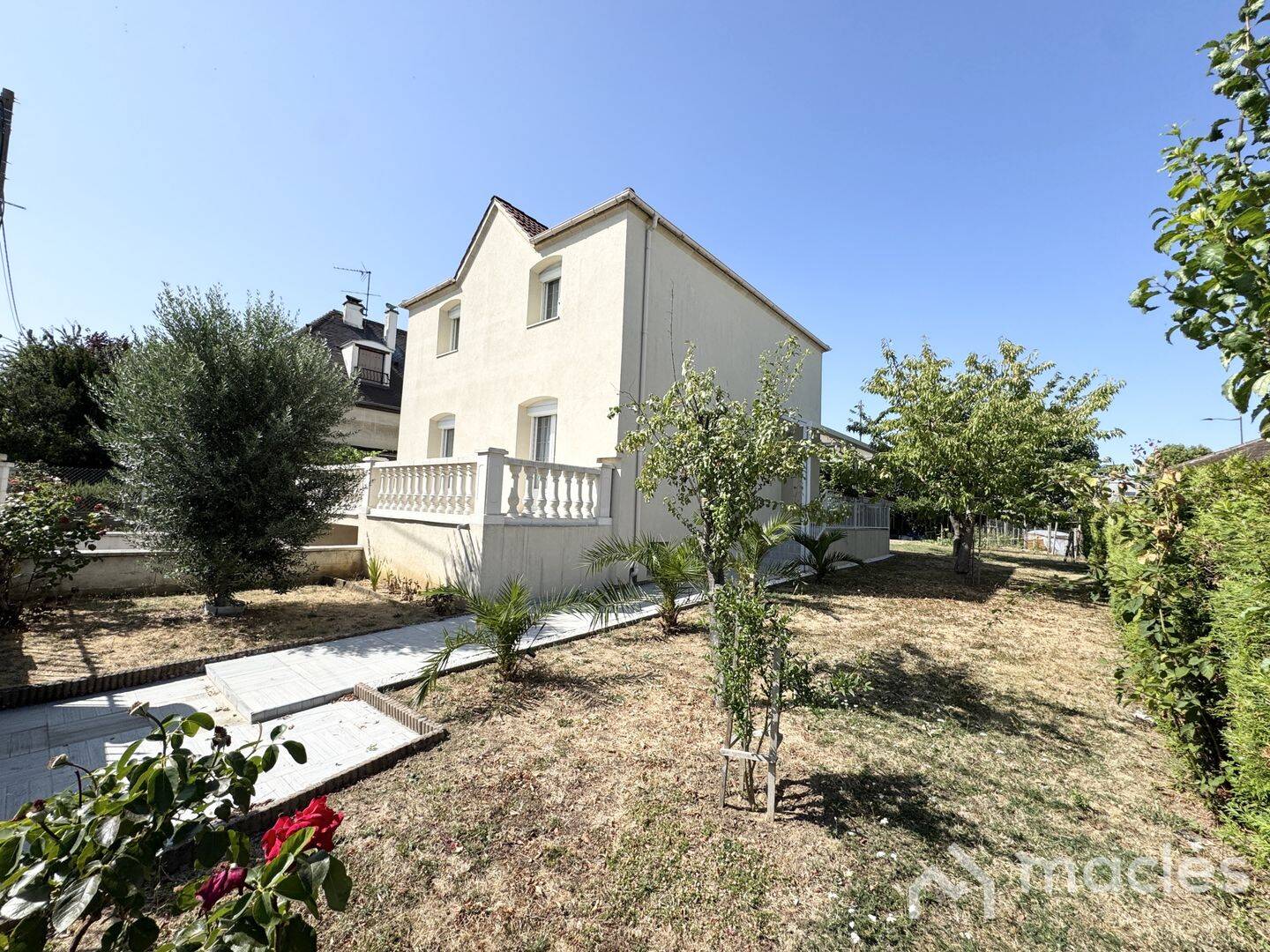 Maison 7 pièces 175 m² · à Arnouville · 175 m² · 599 000 €