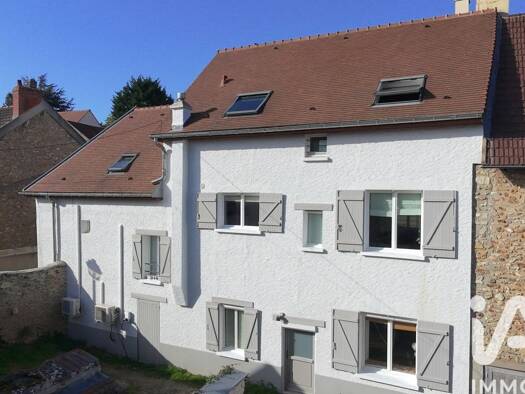 Maison de ville à vendre 780 000 € 7 pièces 4 chambres 145 m² 132 m² de terrain Sud Chambourcy 78240